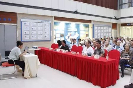 成都8868体育官方网站(官方)登录入口党支部联合成都市各街道、社区共同举办了“重温革命岁月 关爱退伍军人”活动，为成都市退伍军人进行 眼健康检查、宣传眼健康知识等义诊活动，7日上午成都8868体育网站登录入口医疗队走进成都市新能社区，为退伍军人们送去了一份关爱。.jpg
