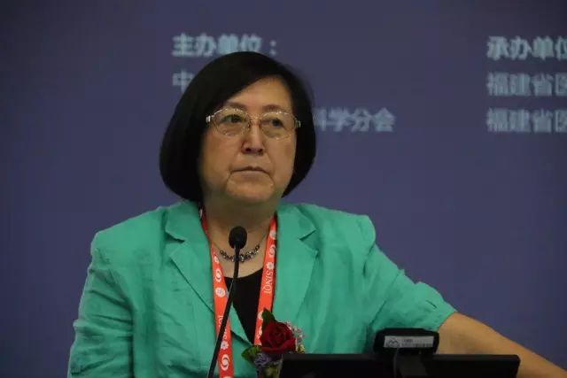 9月15日下午，在 22次全国眼科学术大会上，中国眼科医师“明日之星”计划在福州海峡环球会展中心正式启动，数 名中外眼科专家在现场及通过视频直播共同见证。2.jpg
