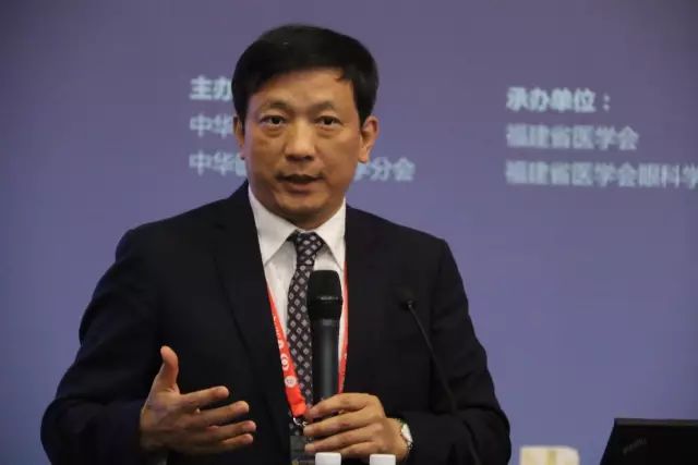 9月15日下午，在 22次全国眼科学术大会上，中国眼科医师“明日之星”计划在福州海峡环球会展中心正式启动，数 名中外眼科专家在现场及通过视频直播共同见证。4.jpg