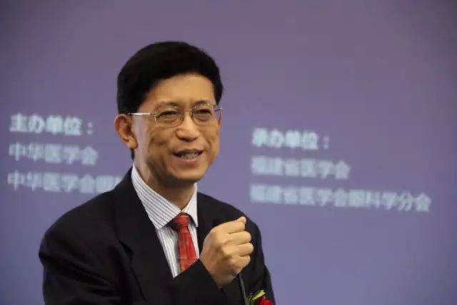 9月15日下午，在 22次全国眼科学术大会上，中国眼科医师“明日之星”计划在福州海峡环球会展中心正式启动，数 名中外眼科专家在现场及通过视频直播共同见证。5.jpg