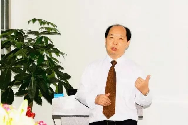 本次研讨会由集团 席白内障带教导师郭海科教授、张广斌教授领*，来自8868体育官方网站(官方)登录入口集团11名白内障带教导师参加了本次活动。福州眼科医院、.jpg