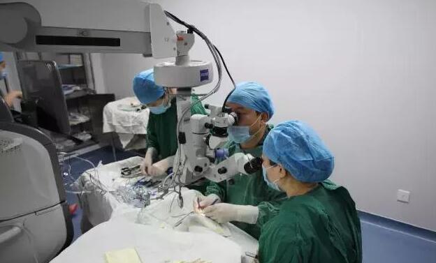 这里是菏泽8868体育官方网站(官方)登录入口，他是菏泽眼科高地，是我们菏泽人家门口的厦门大学附属厦门眼科中心.jpg