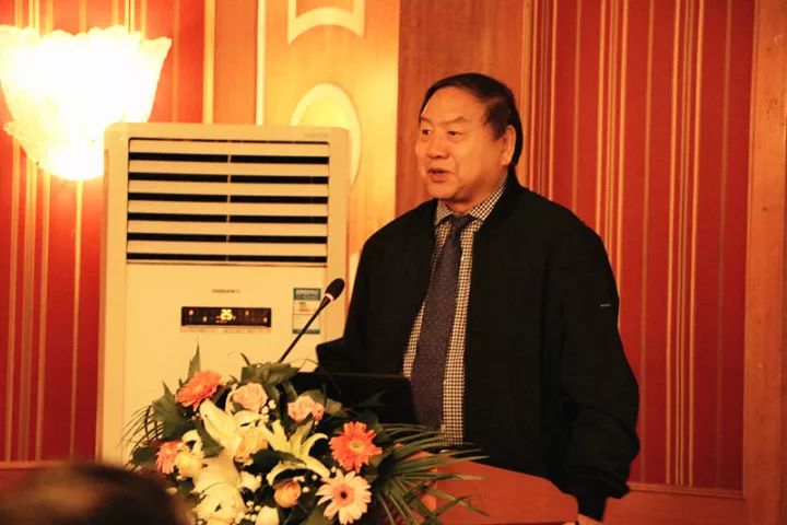 11月17日，宜昌8868体育官方网站(官方)登录入口 举办了“2017斜视与小儿眼科学术交流会”。本次交流会旨在进一步保护青少儿视力，为宜昌斜视与小儿眼科领域的临床工作者及其他相关人员搭建了相互交流的平台。进一步提升青少儿眼科医疗知识水平和 水平，推动中国青少儿视觉健康，让每个孩子都拥有一双健康明亮的眼睛。3.jpg