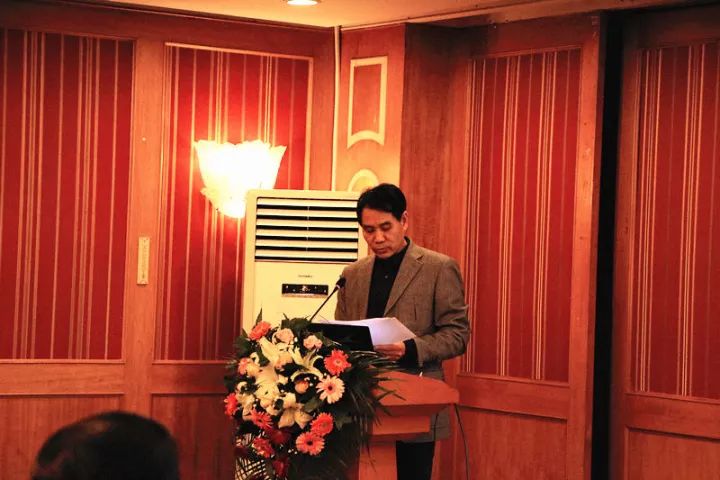 11月17日，宜昌8868体育官方网站(官方)登录入口 举办了“2017斜视与小儿眼科学术交流会”。本次交流会旨在进一步保护青少儿视力，为宜昌斜视与小儿眼科领域的临床工作者及其他相关人员搭建了相互交流的平台。进一步提升青少儿眼科医疗知识水平和 水平，推动中国青少儿视觉健康，让每个孩子都拥有一双健康明亮的眼睛。7.jpg