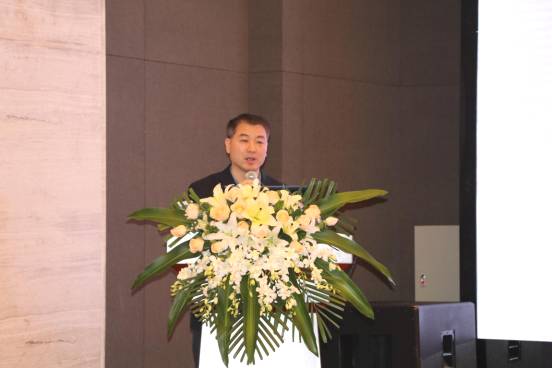 深圳市眼科医院主任医师张国明主任为眼科界同仁进行了精彩的案 分享.jpg