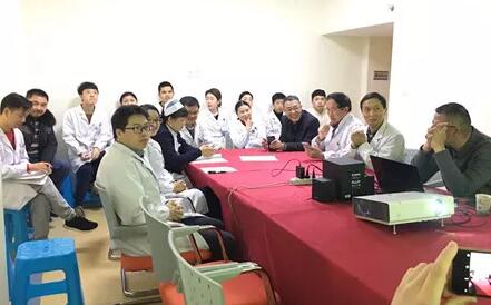 1月11日，出名泌尿外科专家、四川大学华西医院医教部部长张卫东教授，应邀来到成都8868体育官方网站(官方)登录入口，对医院在院专家、骨干医师、护士长等开展医疗安全管理培训讲座。3.jpg