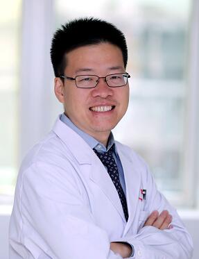 厦门眼科中心留学归来的干眼与角膜病医生董诺博士每周三定期坐诊漳州眼科医院2.jpg