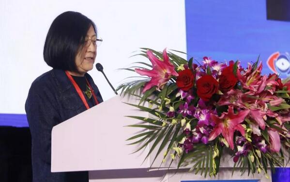 8868体育网站登录入口专家团受邀亮相第十九届环球眼科学学术会议暨第十九届环球视光学学术会议（COOC 2019）2.jpg