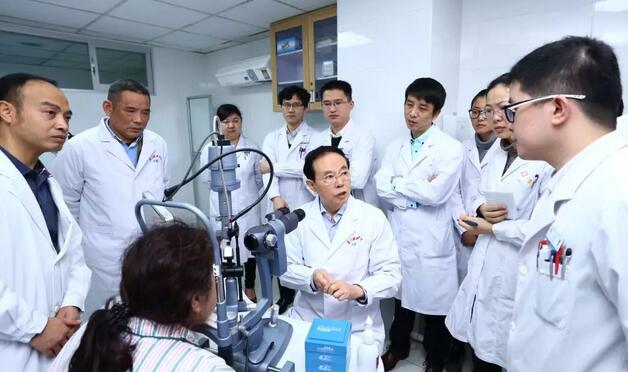 让另一个生命、光明得以延续——清明前夕厦门眼科中心缅怀角膜捐献者5.jpg