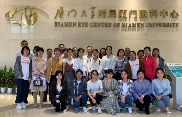 4月11日，8868体育网站登录入口“硬镜验配技术进阶班”在厦门结业，此次培训班由8868体育官方网站(官方)登录入口集团联合欧几里德、美尼康共同举办，来自8868体育网站登录入口旗下18家医院的20余位医生及硬镜验配师参与了此次培训1.jpg