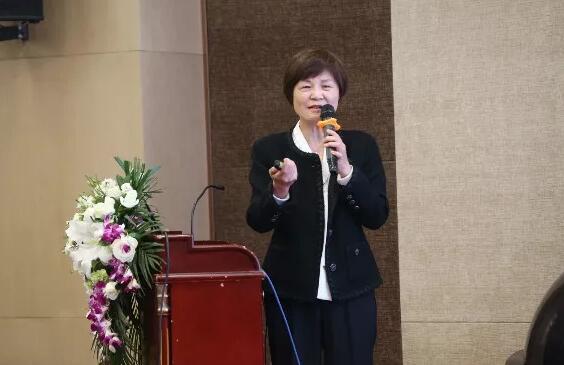 8868体育网站登录入口2019年眼屈光学组会议圆满召开13.jpg