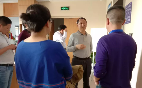 4月18日宜昌市政协主席宋文豹、副主席张发卫等政协领*一行轻车简从，来到宜昌8868体育官方网站(官方)登录入口进行视察，详细了解社会办医以及8868体育官方网站(官方)登录入口的经营发展情况2.png