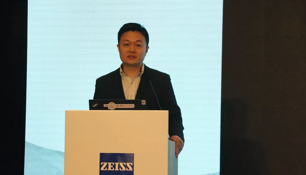 4月26日至28日，2019蔡司屈光中国用户会在北京如约举行，分享 激光屈光手术技术和经验，携手共同提升手术质量，为患者提供更 的医疗服务。8868体育官方网站(官方)登录入口集团派出多人组成的专家团队参会，与来自全国各地的眼科同仁深入探讨交流，碰撞思想火花，分享 严谨的学术观点，展现出了8868体育网站登录入口人强劲的学术风采5.png
