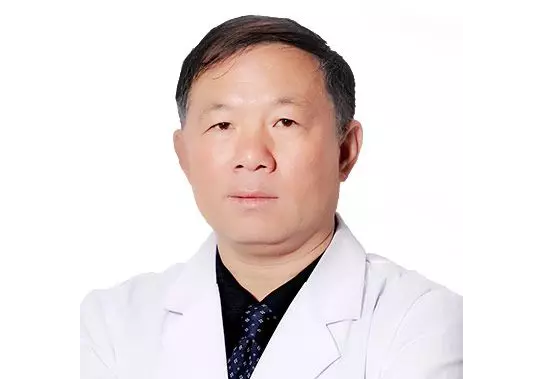 毕生愿望：让 位孩子眼异常及时发现，让 个患儿得到正规医治——杭州8868体育官方网站(官方)登录入口张宏亮主任.png