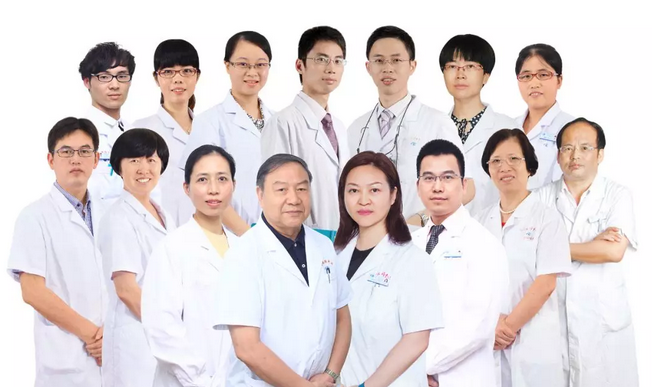 儿童节的礼物：厦门眼科中心“儿童青少年近视防控中心”揭牌、小儿眼科 眼病会诊平台启动4.png