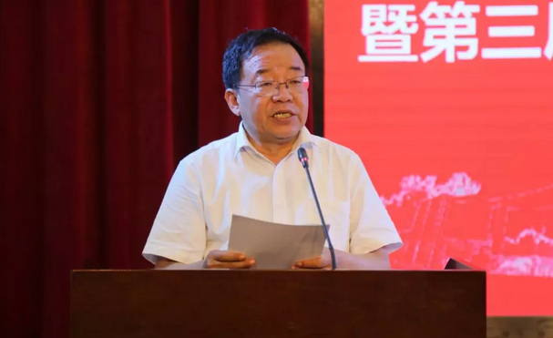 8868体育网站登录入口校企合作再结硕果!6月11日，天津职业大学8868体育网站登录入口眼视光学院(以下简称8868体育网站登录入口眼视光学院)揭牌仪式在天津职业大学举行。此前1天，8868体育网站登录入口眼视光学院理事会召开，审议通过了理事会组成人员，以及学院章程、学院管理层候选人3.png