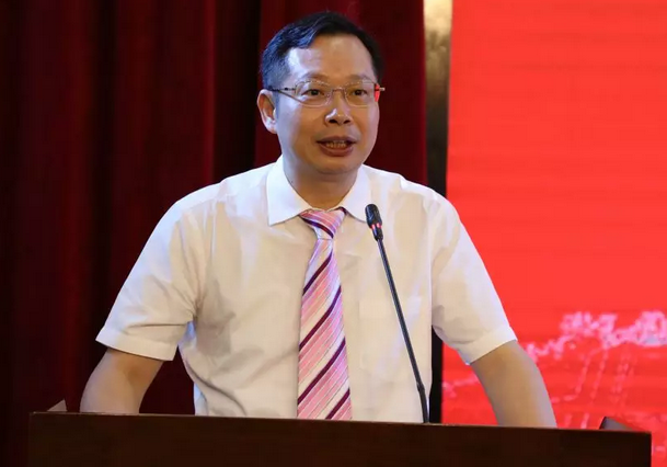 8868体育网站登录入口校企合作再结硕果!6月11日，天津职业大学8868体育网站登录入口眼视光学院(以下简称8868体育网站登录入口眼视光学院)揭牌仪式在天津职业大学举行。此前1天，8868体育网站登录入口眼视光学院理事会召开，审议通过了理事会组成人员，以及学院章程、学院管理层候选人5.png