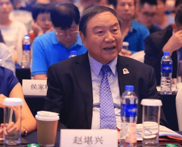 厦门眼科中心第七次举办海峡眼科论坛·2019白内障及角膜病高峰论坛 8868体育网站登录入口与海峡两岸眼科“大咖”厦门“论剑”10.png