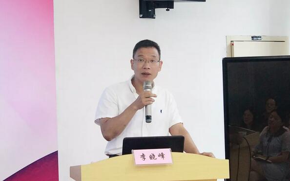 为进一步贯彻新形势下医保工作的合理合法合规性，加深医保人员对较新医保政策的掌握与理解，提升业务技能，集团在厦门举办2019年医保工作培训班，来自集团旗下各医院的医保办主任、医保专员等齐聚一堂、集训充电2.jpg