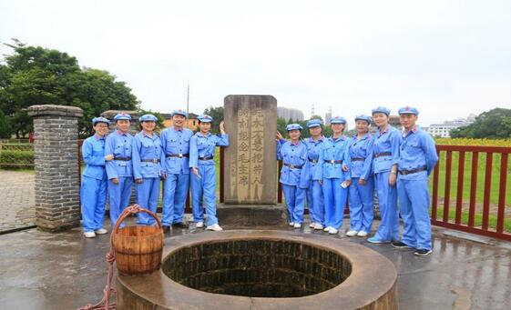 “不忘初心跟党走，追忆红军峥嵘岁月” ——厦门眼科中心第二党支部纪念建军92周年主题党日活动4.jpg
