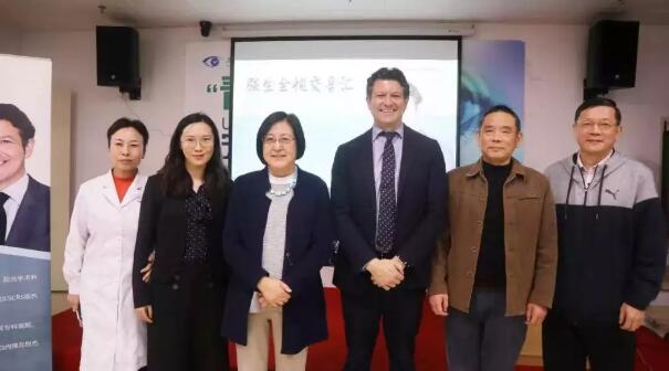 第七届罗马OCTA环球论坛落幕，厦门眼科中心总院长黎晓新院长做专项发言3.jpg