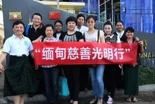 第七届罗马OCTA环球论坛落幕，厦门眼科中心总院长黎晓新院长做专项发言5.jpg