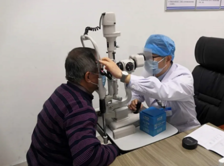 现任莆田市医学会眼科分会副主任委员，福建省医学会眼科分会眼整形组成员刘励医生，今年强力加盟莆田眼科医院，担任医院业务院长。这一“强援”的加盟，将引领莆田眼科医院的诊疗实力迈上更高台阶，造福莆田市乃至周边的眼疾患者2.png