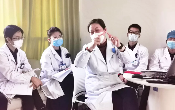 以初心致匠心——厦门眼科中心斜视与小儿眼科潘美华教授以匠心呵护患者的眼健康3.png