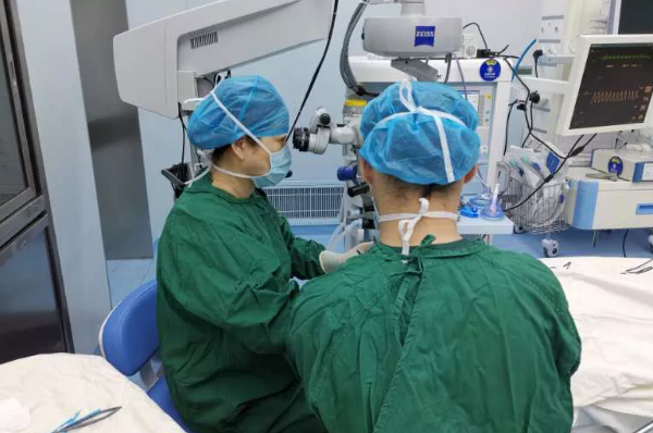 以初心致匠心——厦门眼科中心斜视与小儿眼科潘美华教授以匠心呵护患者的眼健康1.png
