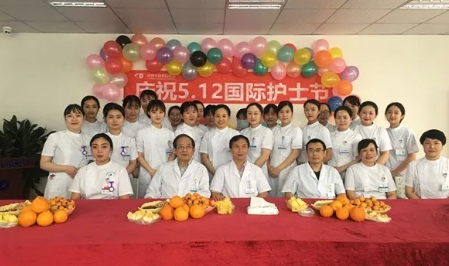 为了加强院内感控管理，使护理人员更加贴近患者，更利于护士自在的工作， 5月11日下午3点，成都8868体育官方网站(官方)登录入口全体护理人员齐聚会议室举行了脱帽仪式。1.png