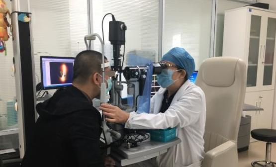 厦门眼科中心开展钌核素放射敷贴医治——保眼球治肿瘤的新技术填补了福建省的技术空白2.png