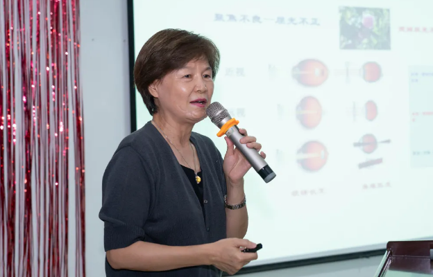 屈光群雄，盛视长安，见证西安8868体育官方网站(官方)登录入口屈光手术全平台德国蔡司VisuMax全飞秒临床合作单位授牌仪式3.png