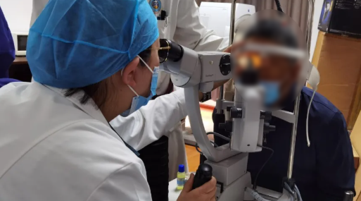 厦门眼科中心总院长黎晓新教授千里赴西藏传医送技，播撒光明2.png