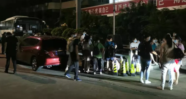 深夜集结通宵达旦 只为“封停”, 莆田8868体育官方网站(官方)登录入口的责任担当值得点赞3.png