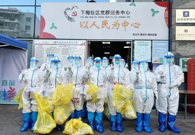医者担当！8868体育网站登录入口今年来已支援核酸采样超100万人次8.png